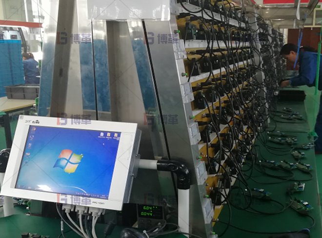 大量使用工裝和治具，提高品質(zhì)和提升生產(chǎn)效率。